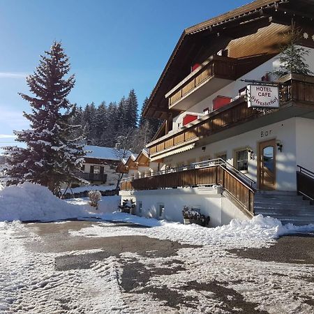 Hotel Silvesterhof Dobbiaco Eksteriør bilde