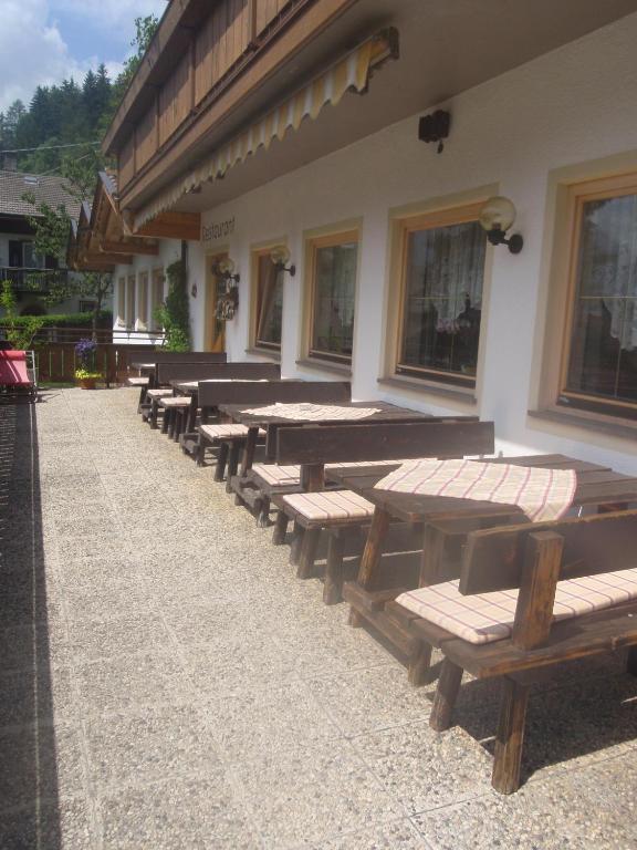 Hotel Silvesterhof Dobbiaco Eksteriør bilde